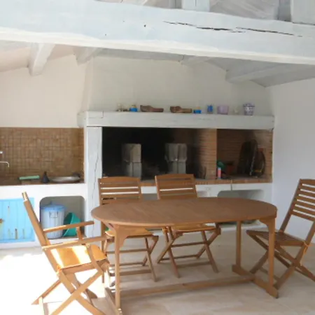 Maison Spacieuse Pres De La Pour 12 Pers A - Fr-1-823-94 Barbatre